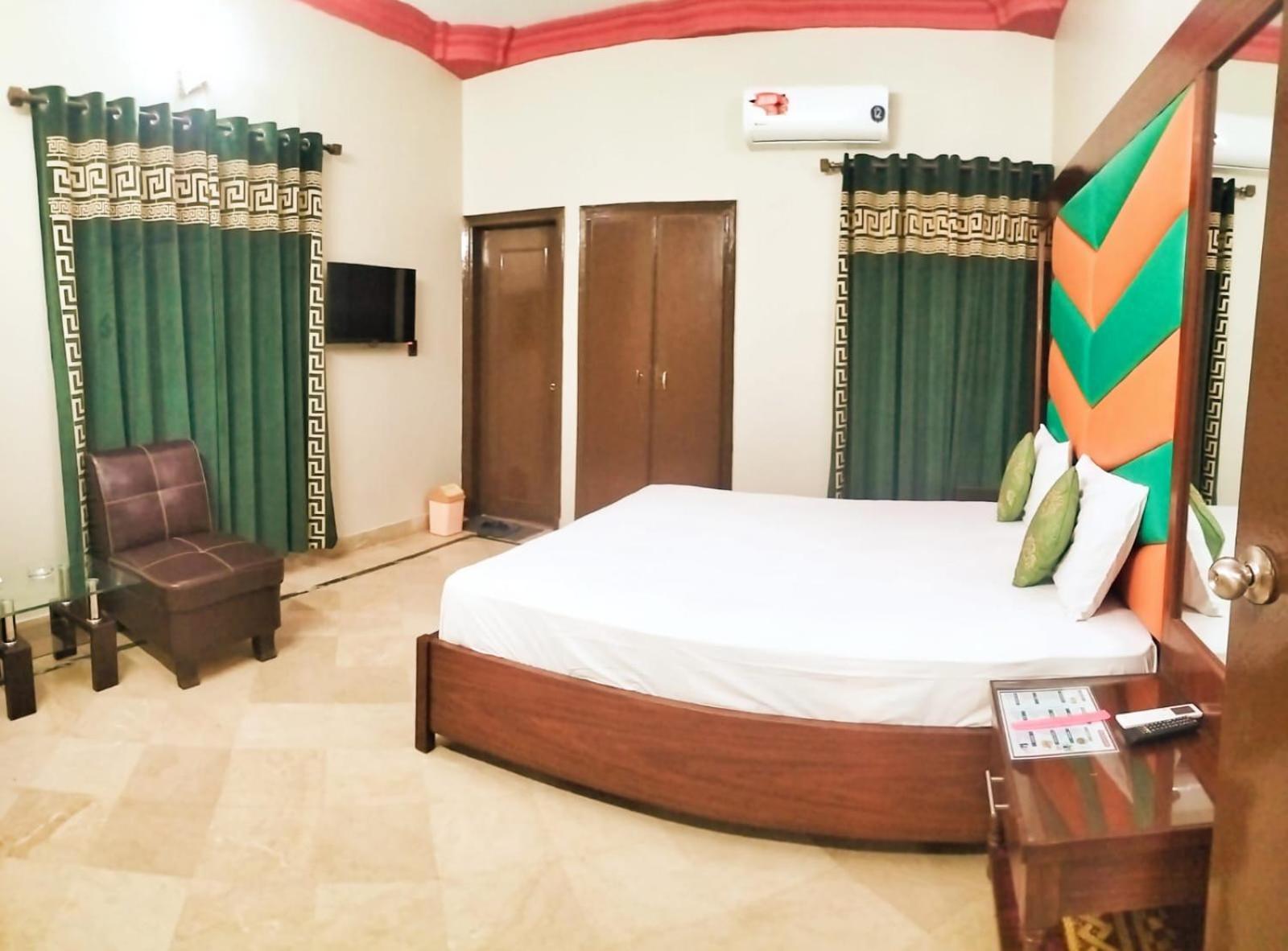 Subhan Palace Guest House Karachi Esterno foto