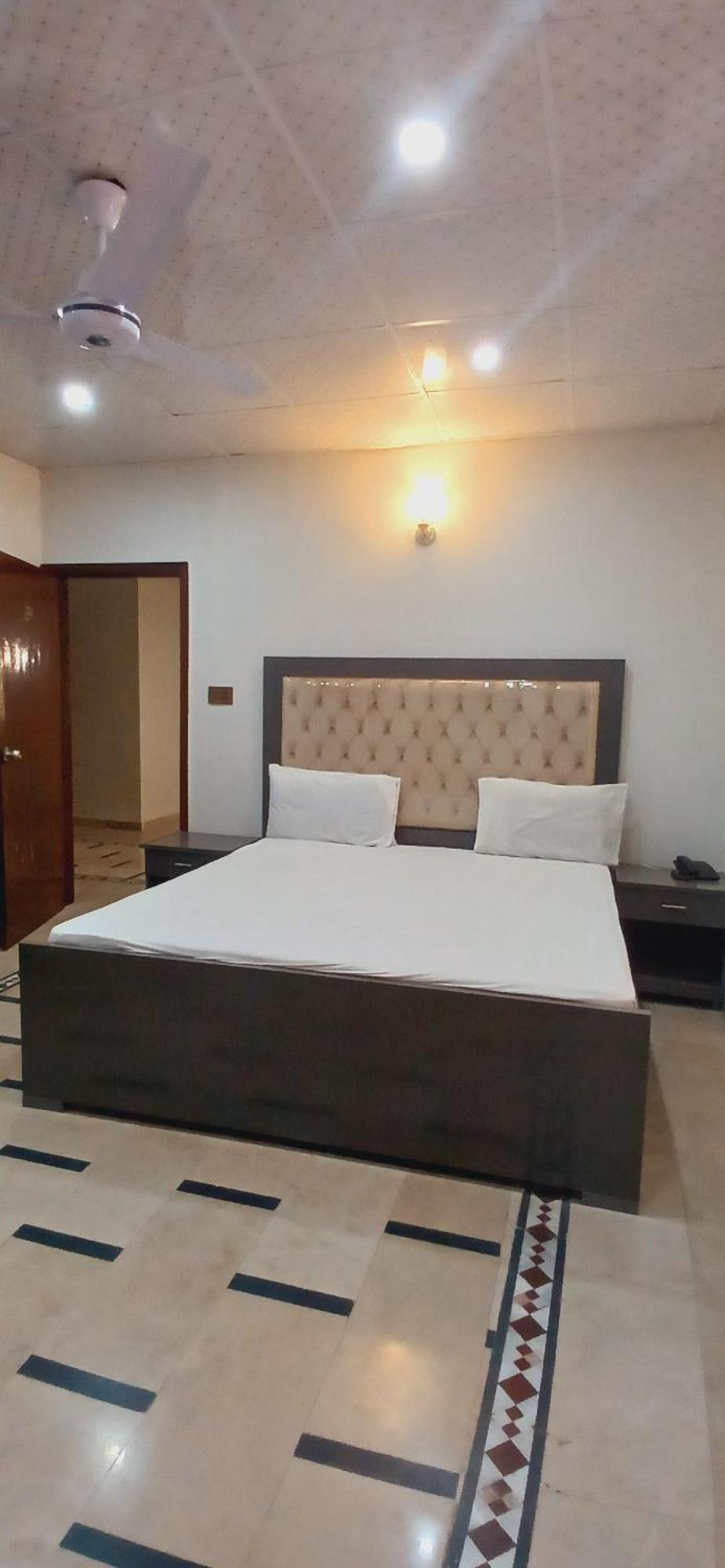 Subhan Palace Guest House Karachi Esterno foto